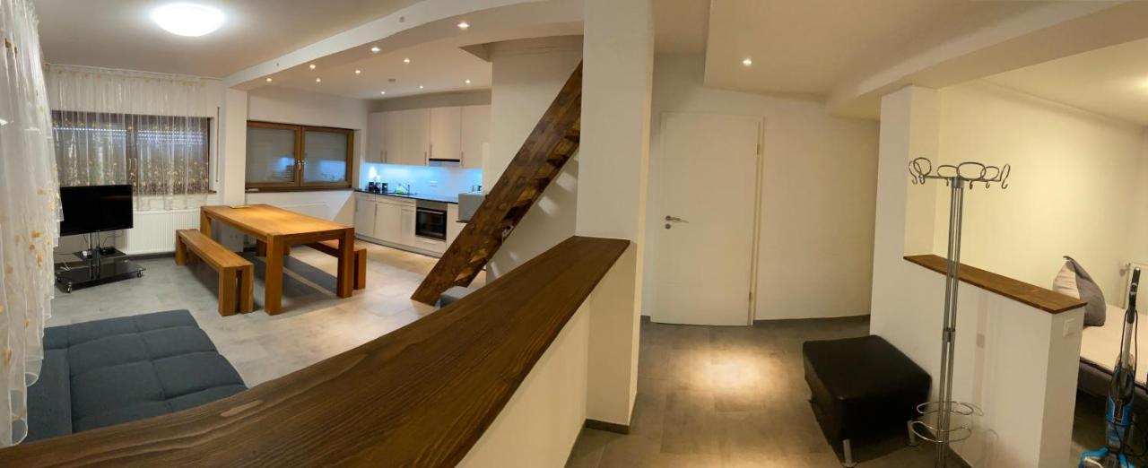 Gemuetliche Ferienwohnung Evieline In トートナウ エクステリア 写真